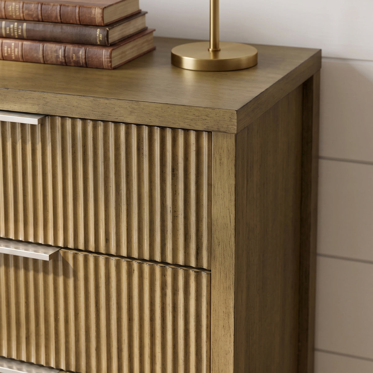 Galano 28.7" W Mid-Century Modern 5 Drawer Chest with Fluted Fronts and Interlocking Drawers