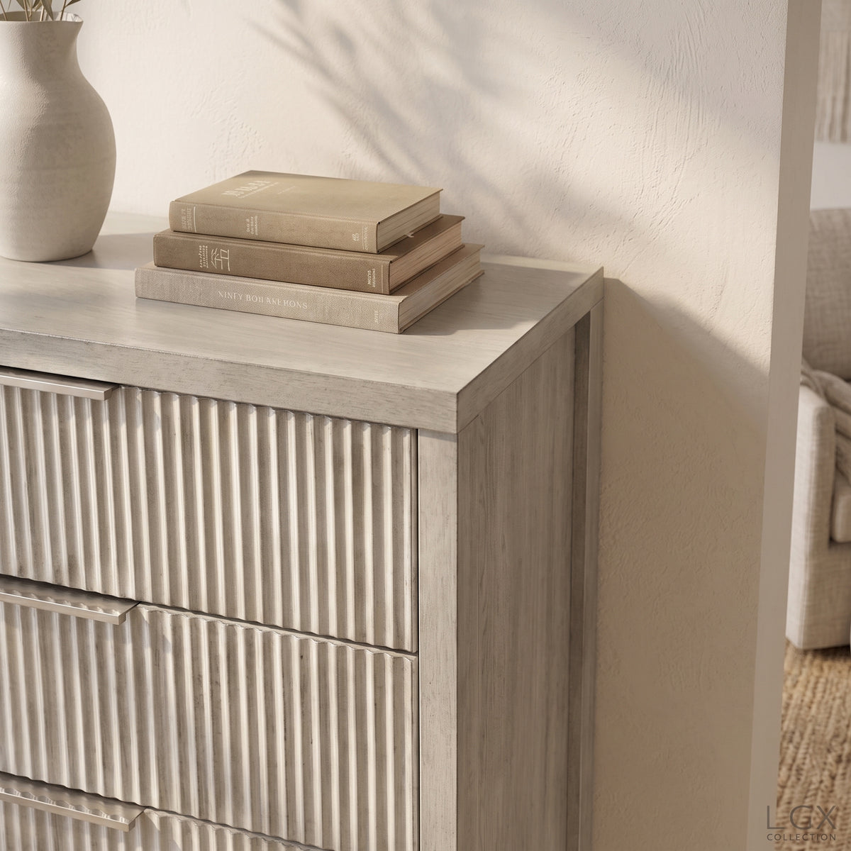 Galano 28.7" W Mid-Century Modern 5 Drawer Chest with Fluted Fronts and Interlocking Drawers