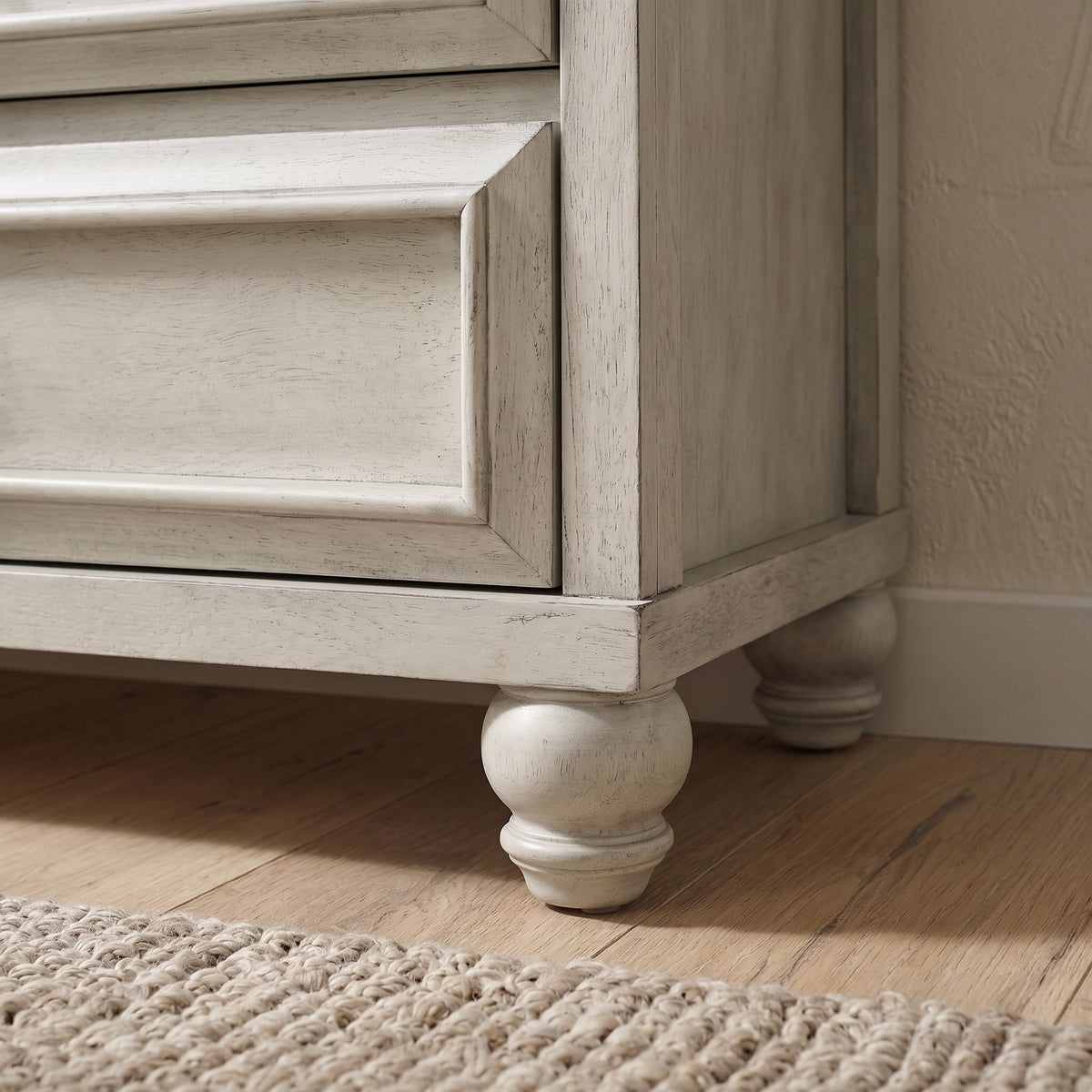 Galano 28.7" W Transitional 5 Drawer Chest with Solid Wood Feet and Interlocking Drawers