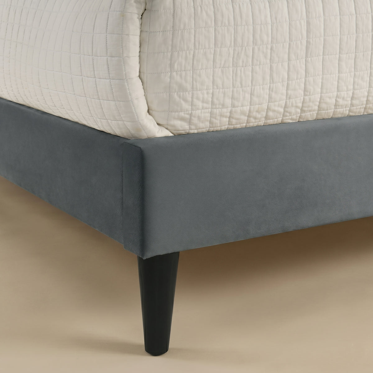 GALANO Queen Upholstered Platform Bed with Curved Headboard